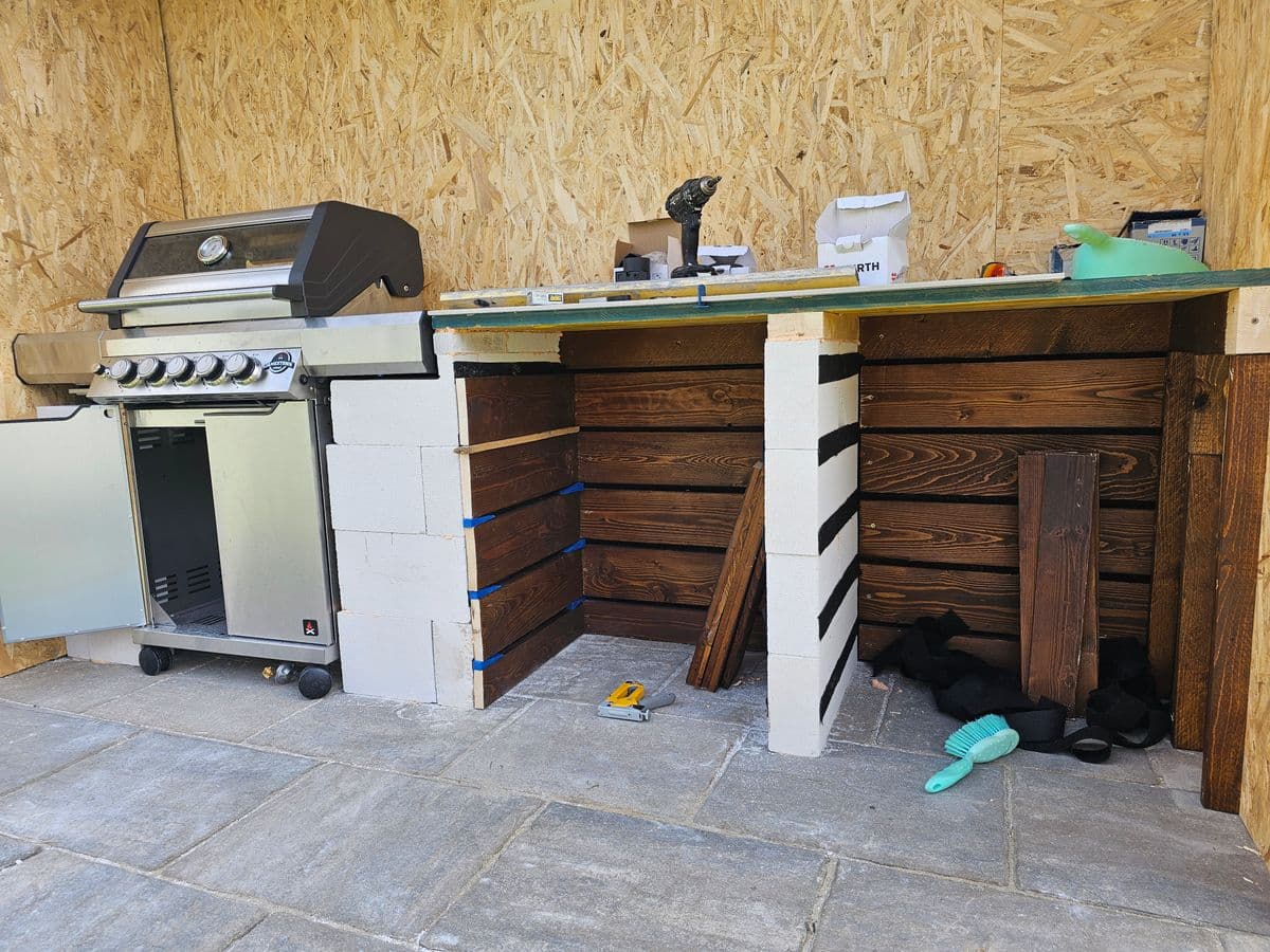 Kültéri konyha kőműves munka