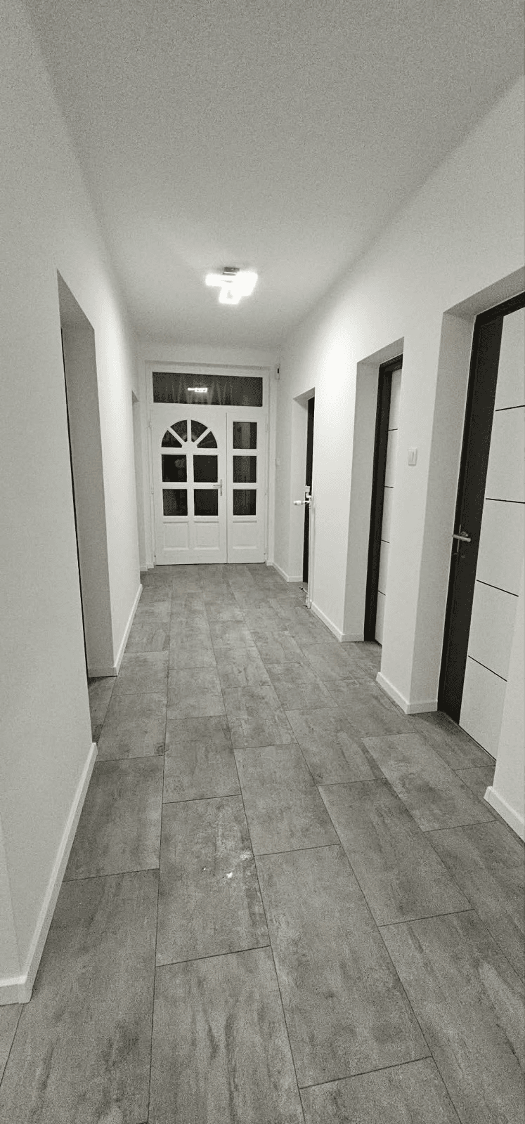 Teljes átépítés — előszoba kész